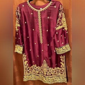 Large silk golden embroidery kurta indian/ Pakistani outfit formal kurta
